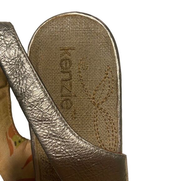 Kenzie Silver Flats- size 9 - Picture 3 of 4
